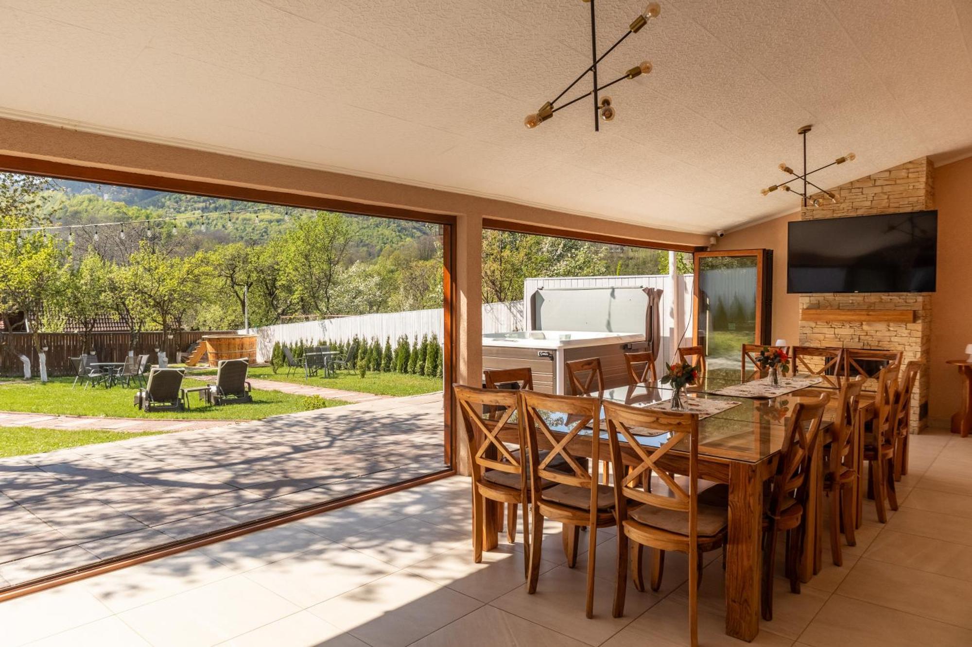Vila Crisalia Sibiel -Sibiu (Adults Only) Hotel Luaran gambar